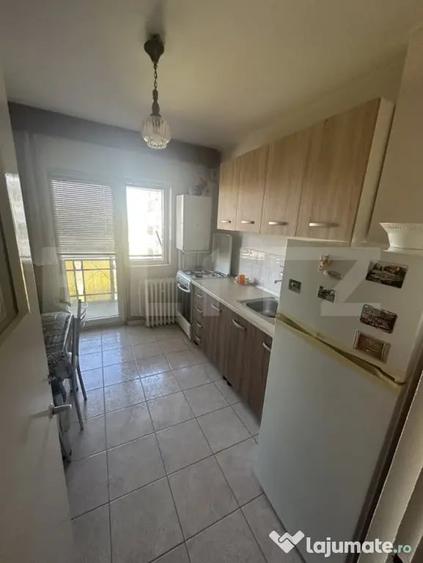 Apartament cu 2 camere decomandat, mobilat în Micro 17