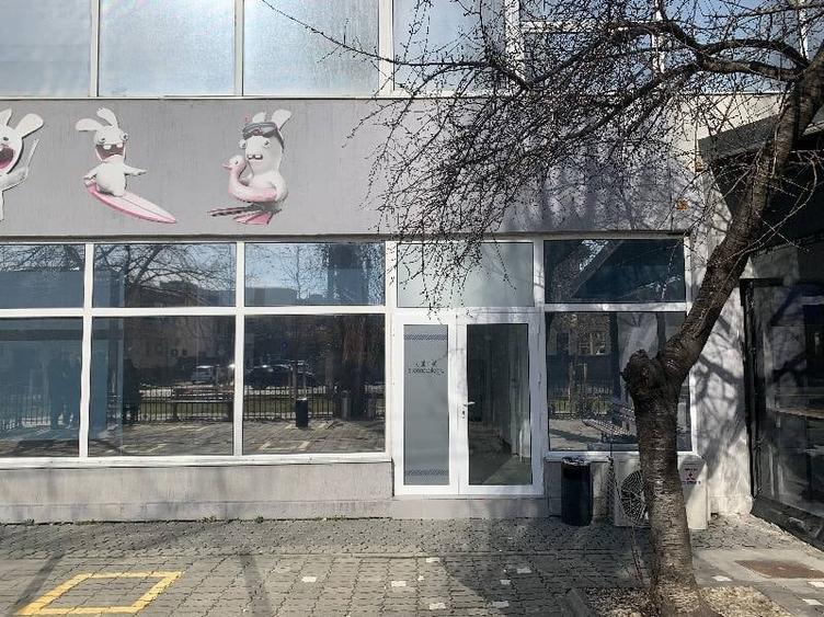 Birou, de 2,173 mp, în P-ta Presei Libere