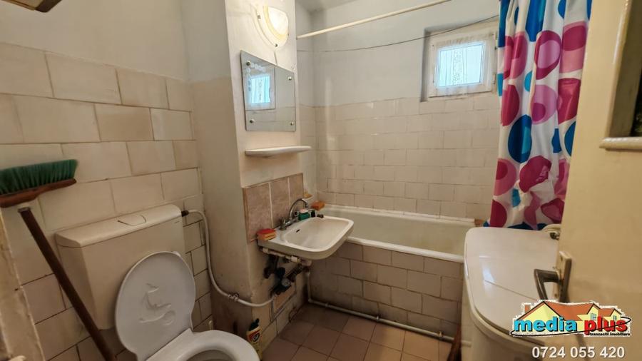 Apartament cu 2 camere decomandat în Micro 18