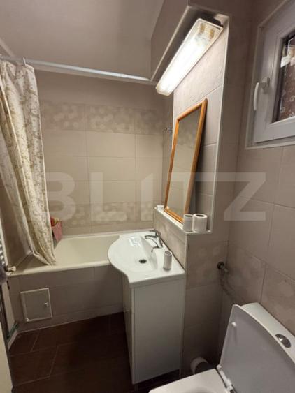 Apartament cu 3 camere decomandat în Gheorghe Doja