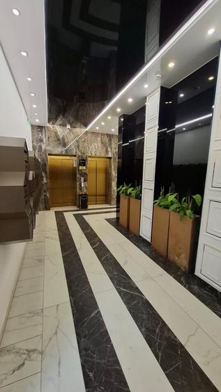 Apartament cu 4 camere decomandat în Pipera