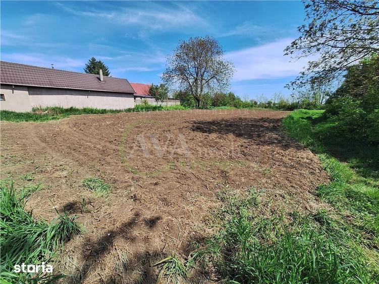 Teren de 1180 mp, în Săucești