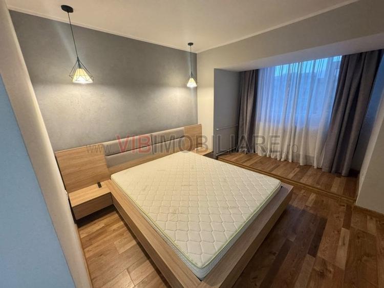 Apartament cu 3 camere semidecomandat în Crângași