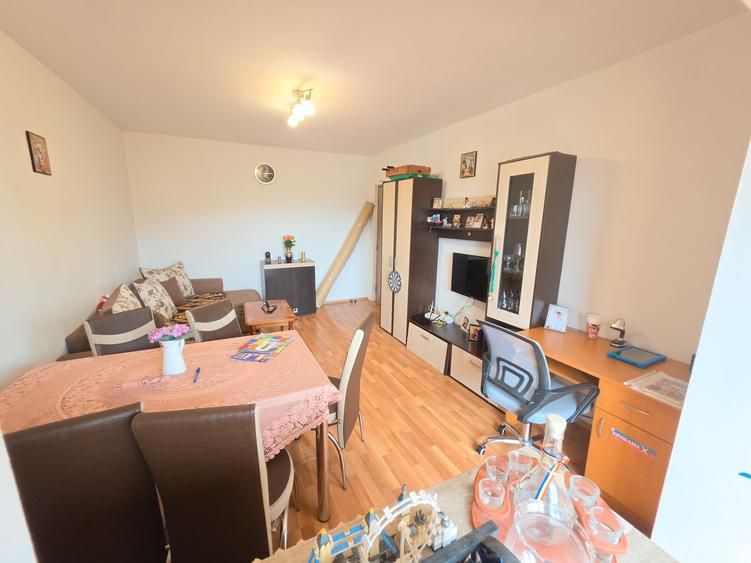 Apartament cu 2 camere decomandat în Ștefan cel Mare