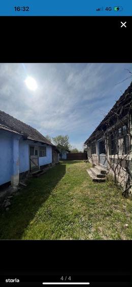 Casă cu 5 camere cu Teren 2200 Mp în Cociuba Mare
