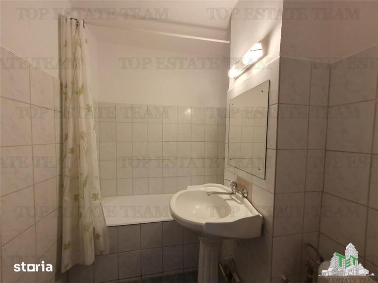 Apartament cu 2 camere decomandat în Stadion
