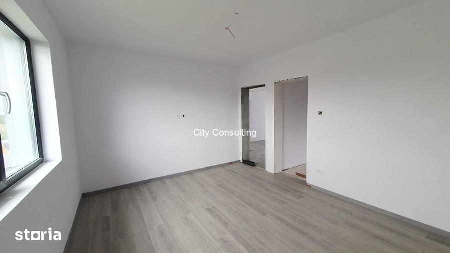 Casă cu 3 camere cu Teren 365 Mp în Crevedia