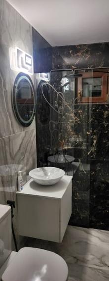 Apartament cu 2 camere semidecomandat, mobilat în Tomis Nord