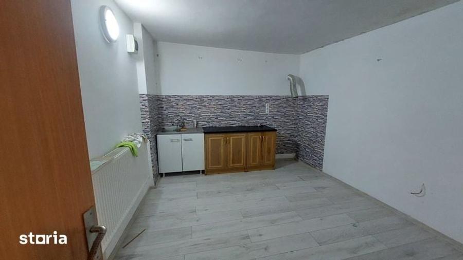 Casă cu 4 camere cu Teren 170 Mp în Dorobanți