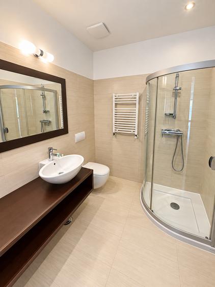 Apartament cu 4 camere decomandat în Dorobanți