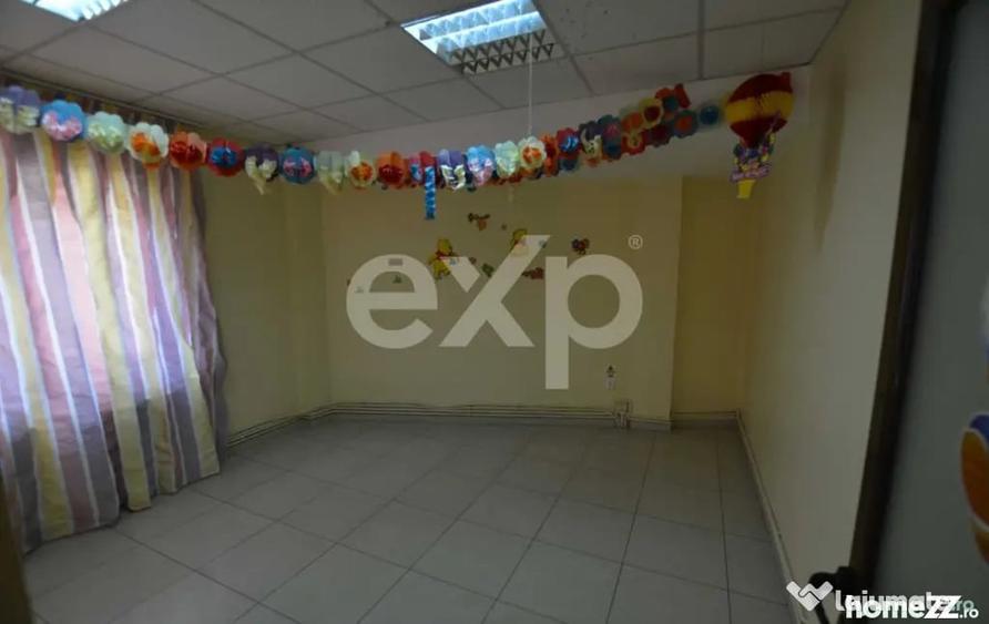 Spațiu comercial, de 180 mp, în Găvana