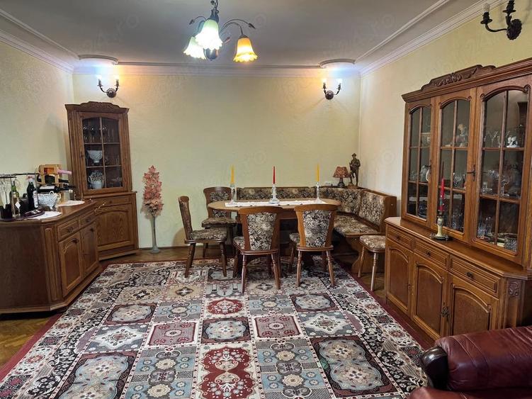 Casă cu Teren 520 Mp în Vlădești