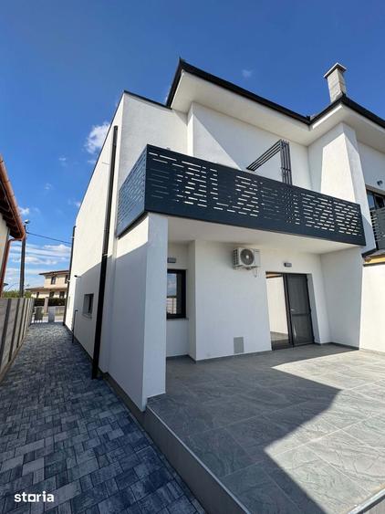Casă cu 3 camere cu Teren 300 Mp în Aurel Vlaicu