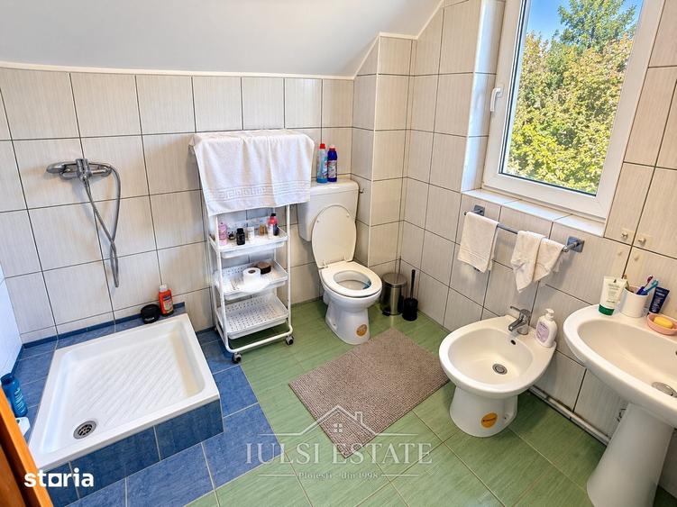 Casă cu 3 camere cu Teren 2203 Mp în Bărcănești