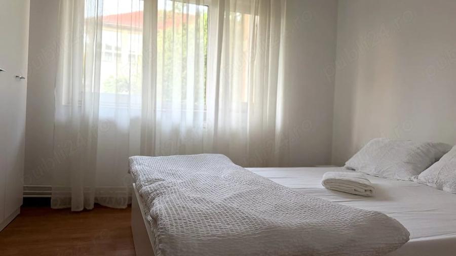 Apartament cu 2 camere decomandat în Micro IV