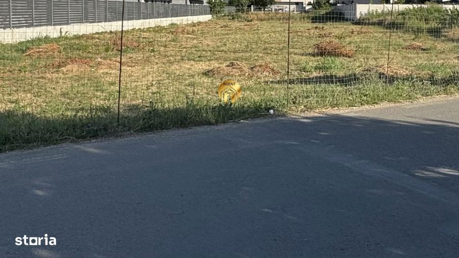 Teren de 389 mp, în Central