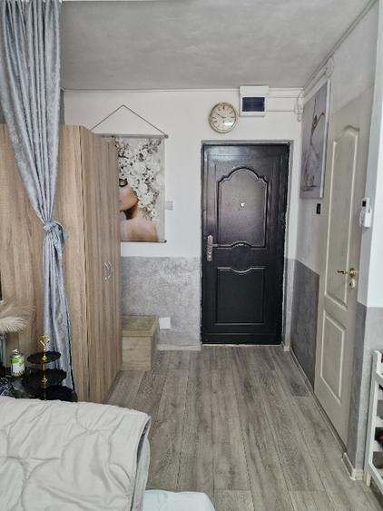 Garsonieră decomandată în Sud-Vest