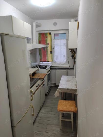 Apartament cu 2 camere nedecomandat în Girocului