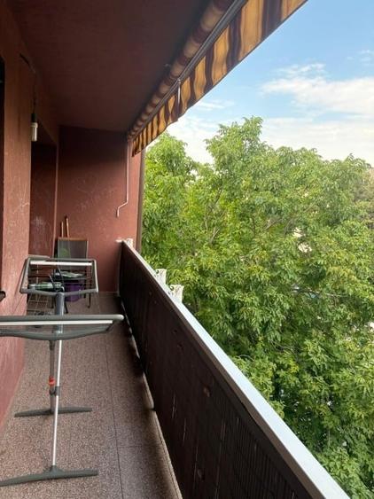 Apartament cu 3 camere decomandat, mobilat în Titan
