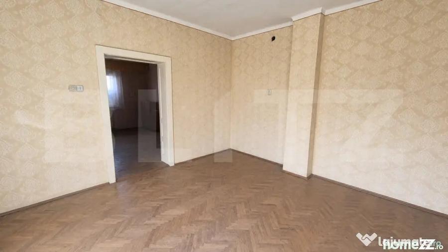 Casă cu 4 camere cu Teren 1500 Mp în Aurel Vlaicu