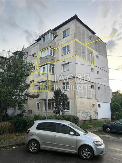 Apartament cu 2 camere semidecomandat în Mioriței
