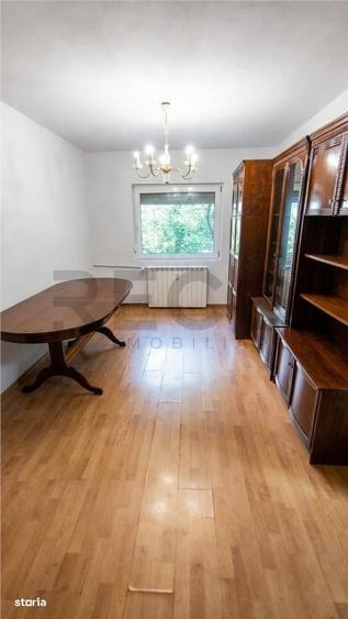 Apartament cu 3 camere decomandat în Decebal