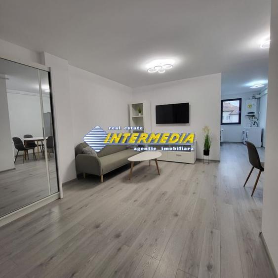 Apartament cu 2 camere, mobilat în Cetate