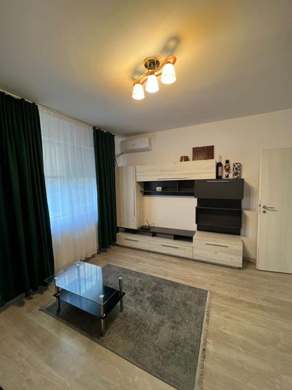 Apartament cu 2 camere decomandat, mobilat în Militari