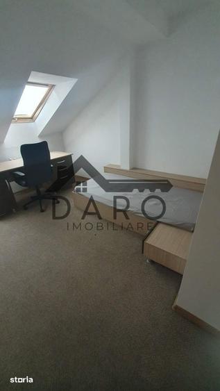 Apartament cu 3 camere decomandat în 22 Decembrie 1989