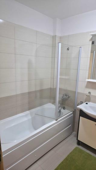 Garsonieră decomandată în Borhanci