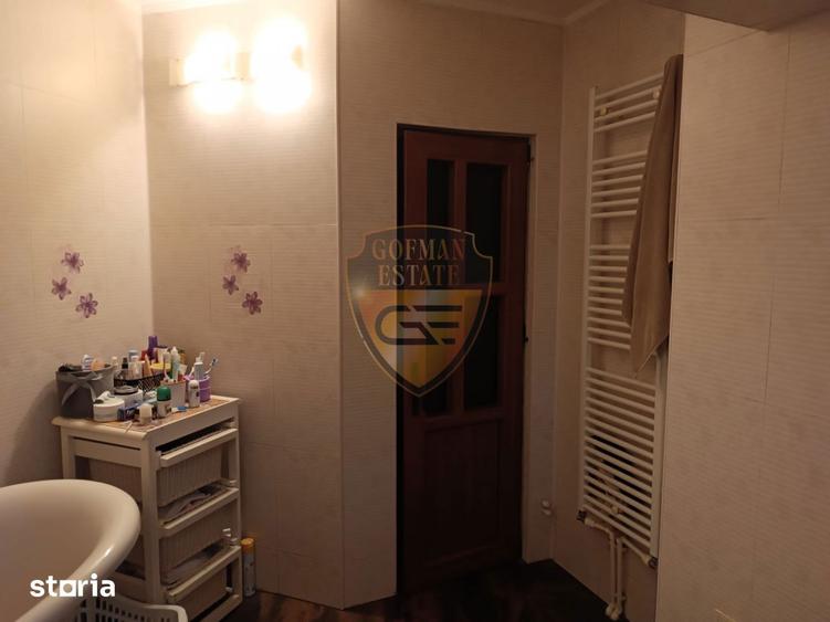 Apartament cu 2 camere, mobilat în Delfinariu