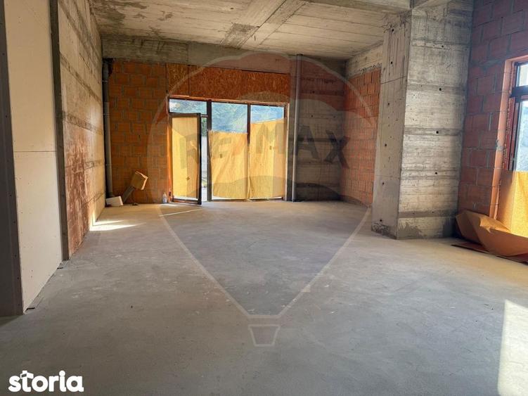 Spațiu comercial, de 133.4 mp, în Ghencea