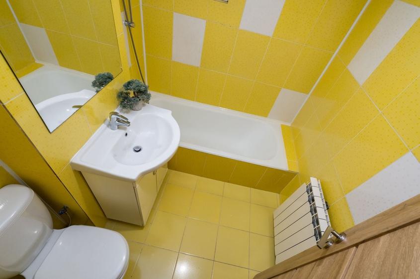 Apartament cu 2 camere decomandat, mobilat în P-ța Victoriei