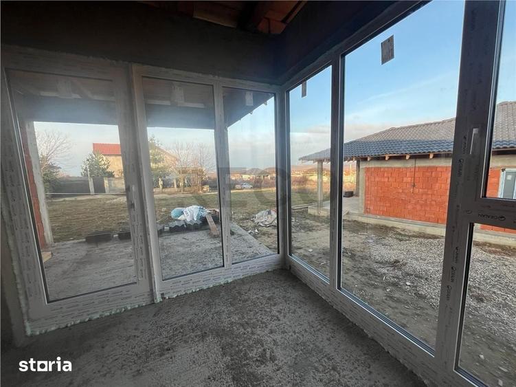 Casă cu 4 camere cu Teren 650 Mp în Oncea