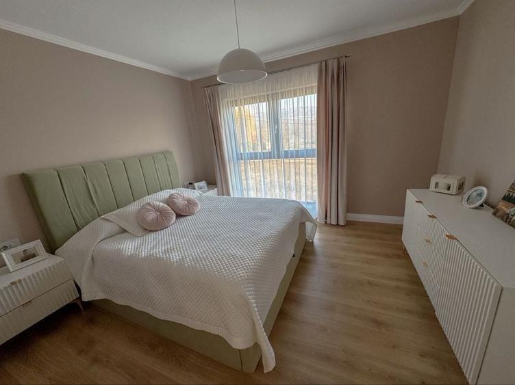 Casă cu 4 camere în Central