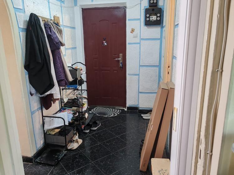 Apartament cu 4 camere decomandat în Titan
