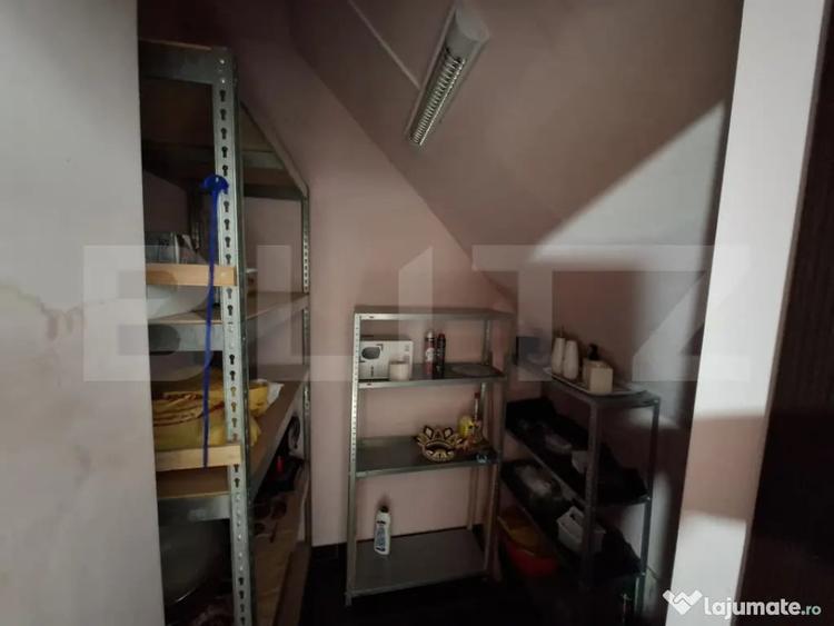 Apartament cu 3 camere semidecomandat în Micro 16