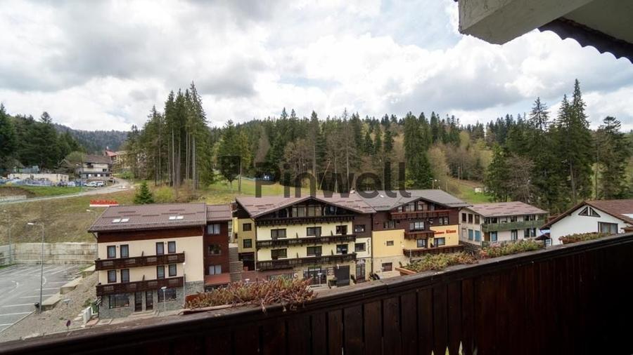 Apartament cu 4 camere decomandat, mobilat în Predeal