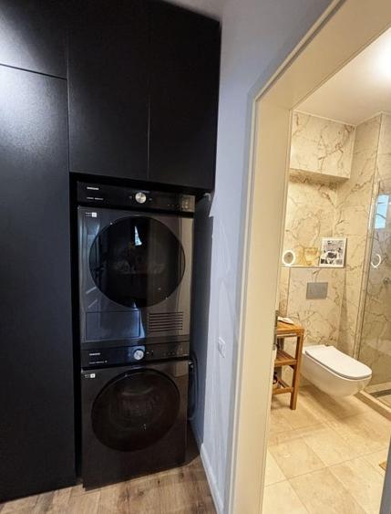Apartament cu 3 camere semidecomandat, mobilat în Pipera