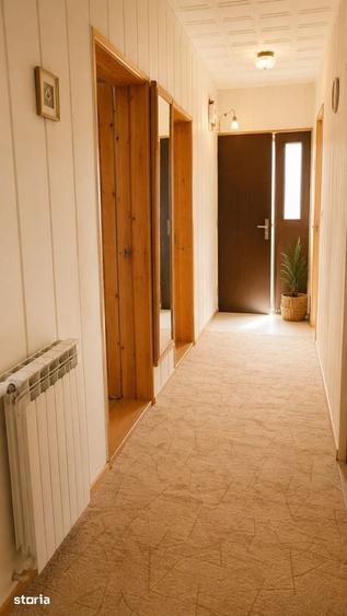 Casă cu 5 camere cu Teren 475 Mp în Central