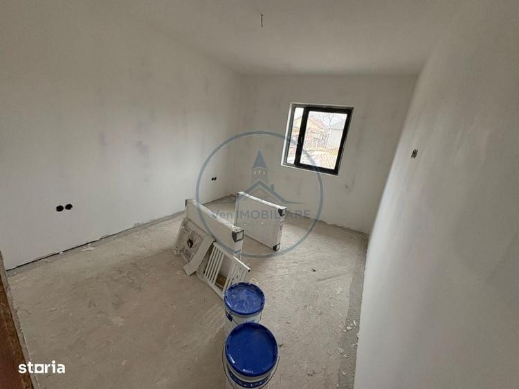 Casă cu 4 camere cu Teren 300 Mp în Central