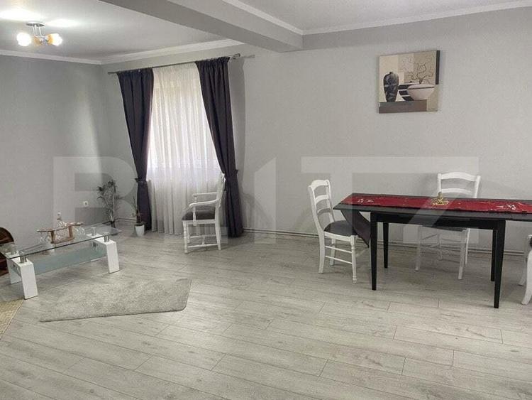 Casă cu 4 camere cu Teren 500 Mp în Central