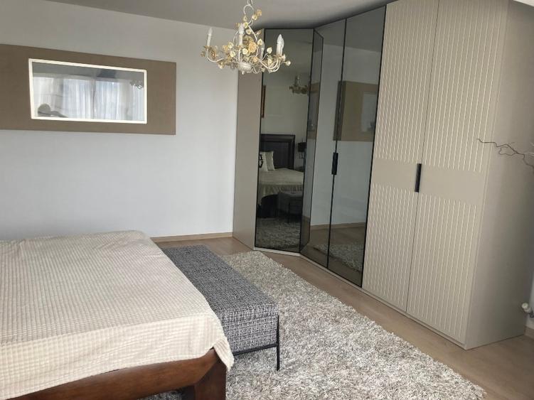 Apartament cu 2 camere decomandat, mobilat în Decebal