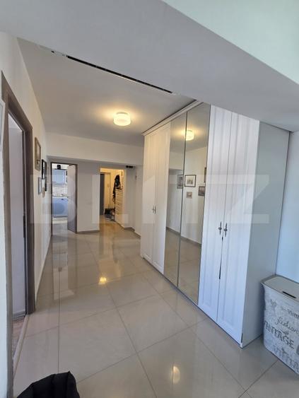 Apartament cu 4 camere decomandat, mobilat în Ultracentral