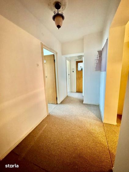 Apartament cu 4 camere în Colentina
