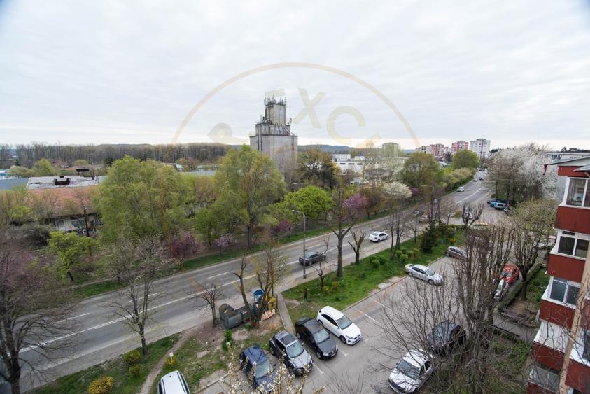 Apartament cu 2 camere decomandat, mobilat în Eremia
