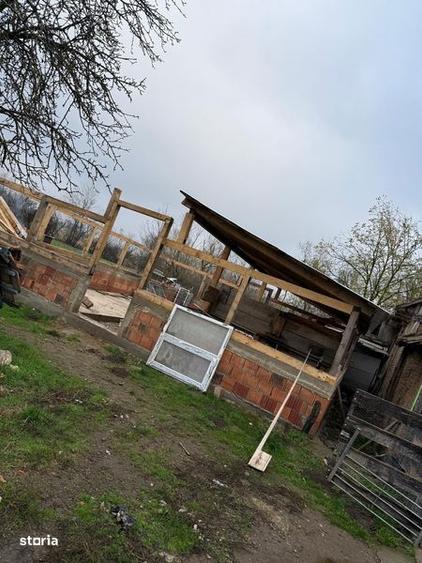 Casă cu 2 camere cu Teren 86 Mp în Vermeș