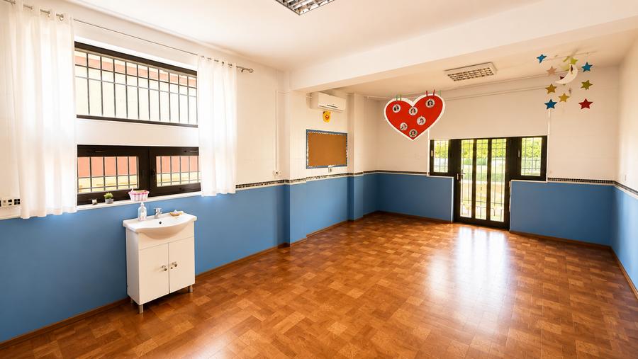 Casă individuală cu 11 camere cu Teren 1300 Mp în Pipera