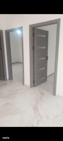 Casă cu 4 camere cu Teren 200 Mp în Lumina