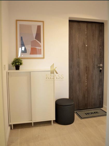 Apartament cu 2 camere decomandat, mobilat în P-ta Presei Libere